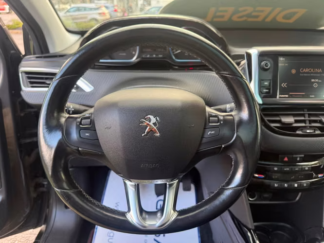 Peugeot 2008 BLUE HDI 100 1.5 (2020)