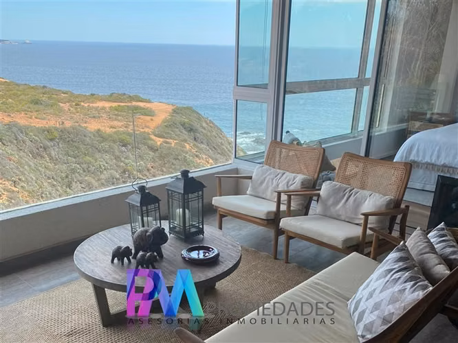 Casa en venta de 3 dorm. en Algarrobo