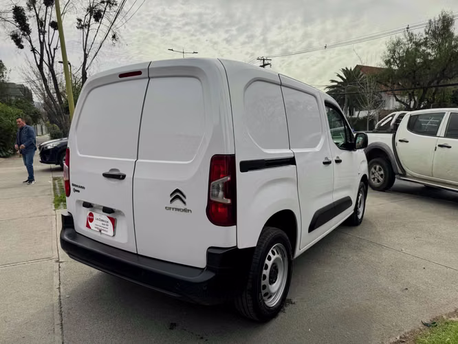 CITROEN BERLINGO DIESEL 1.5 MEC 6 VEL SOLO 43.000 KM FRANCESA FULL AIRE ABS VER EN LAS CONDES 2024 - Imagen 7