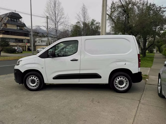 CITROEN BERLINGO DIESEL 1.5 MEC 6 VEL SOLO 43.000 KM FRANCESA FULL AIRE ABS VER EN LAS CONDES 2024 - Imagen 4
