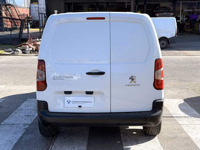 PEUGEOT PARTNER 2024
