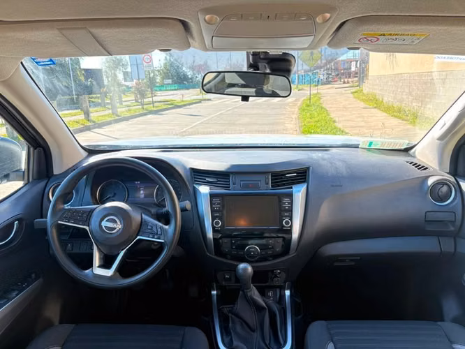 NISSAN NAVARA XE  2023 4X2 TURBO DIESEL  SIN DETALLES - Imagen 5