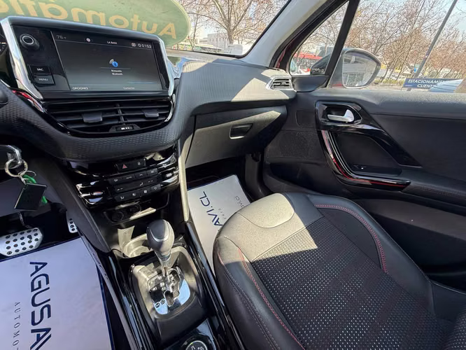 Peugeot 2008 1.2 GT-LINE 4X2 110HP AT 5P (2018)