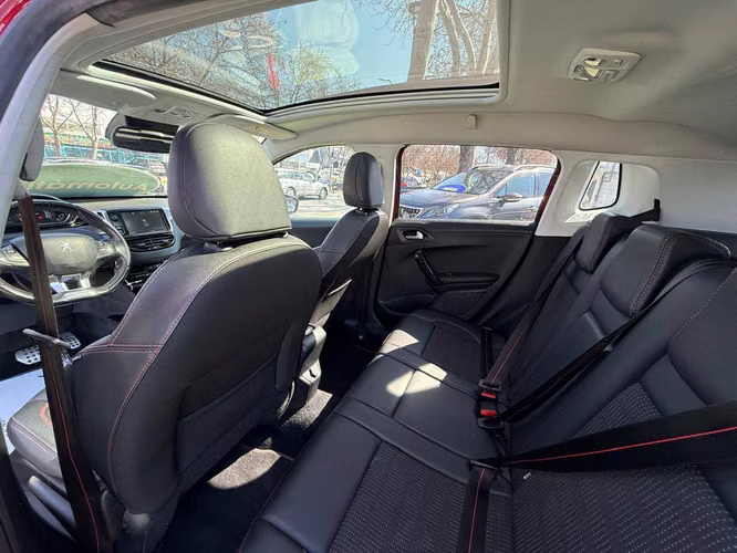 Peugeot 2008 1.2 GT-LINE 4X2 110HP AT 5P (2018)