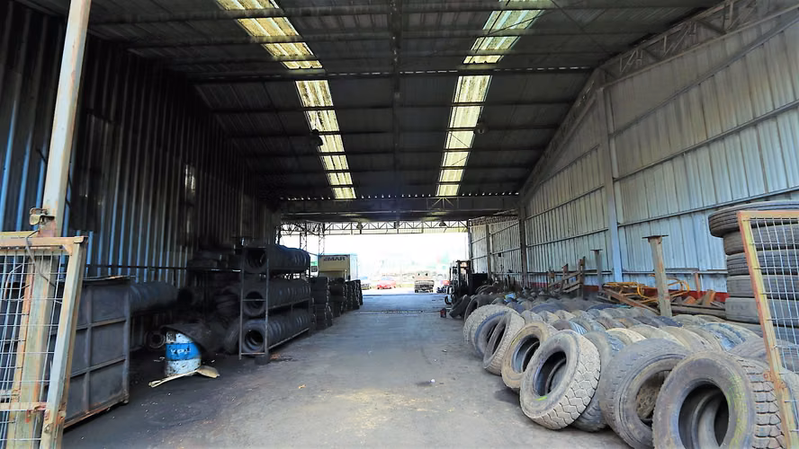 Unidad industrial y comercial en arriendo en ruta 160