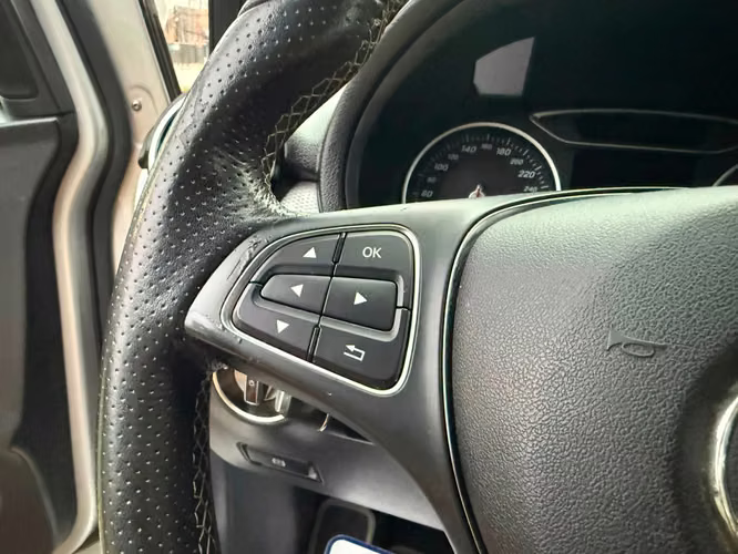 MERCEDES BENZ B 200 HB 1.6 HB 1.6 (2020)