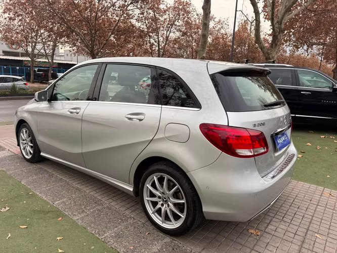 MERCEDES BENZ B 200 HB 1.6 HB 1.6 (2020)