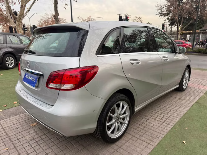 MERCEDES BENZ B 200 HB 1.6 HB 1.6 (2020)