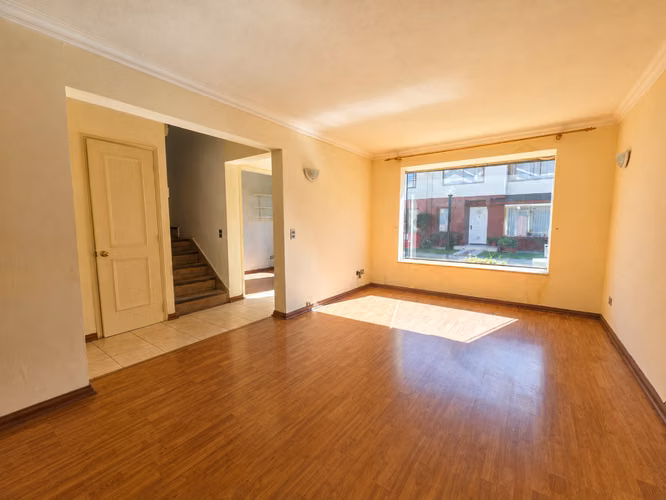 Se vende hermosa casa en Condominio en Centro Sur de Quilpué.