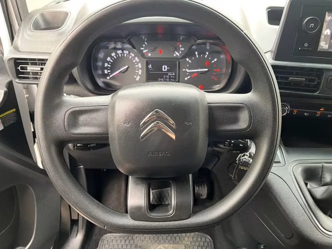 CITROEN BERLINGO BLUEHDI 1.5 - 2024 | 4300 - Imagen 10