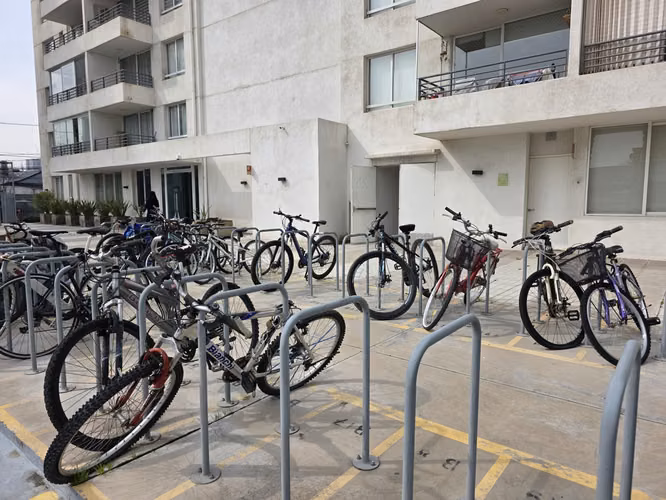 SE ARRIENDA DEPTO. 2D 2 B 1E 1BOD. ESTILO MARIPOSA EN SAN MIGUEL | Un hogar equipado para disfrutar - Imagen 28