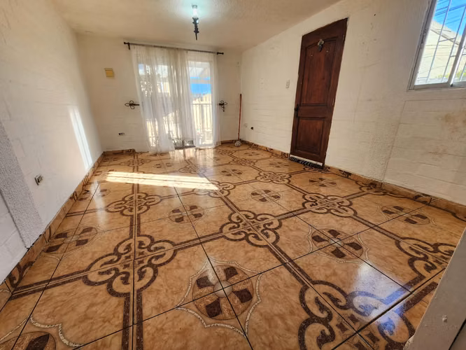 Casa Esquina en Venta en Placilla de Peñuelas – Excelente Ubicación - Imagen 4