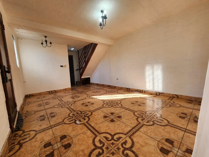 Casa Esquina en Venta en Placilla de Peñuelas – Excelente Ubicación - Imagen 5
