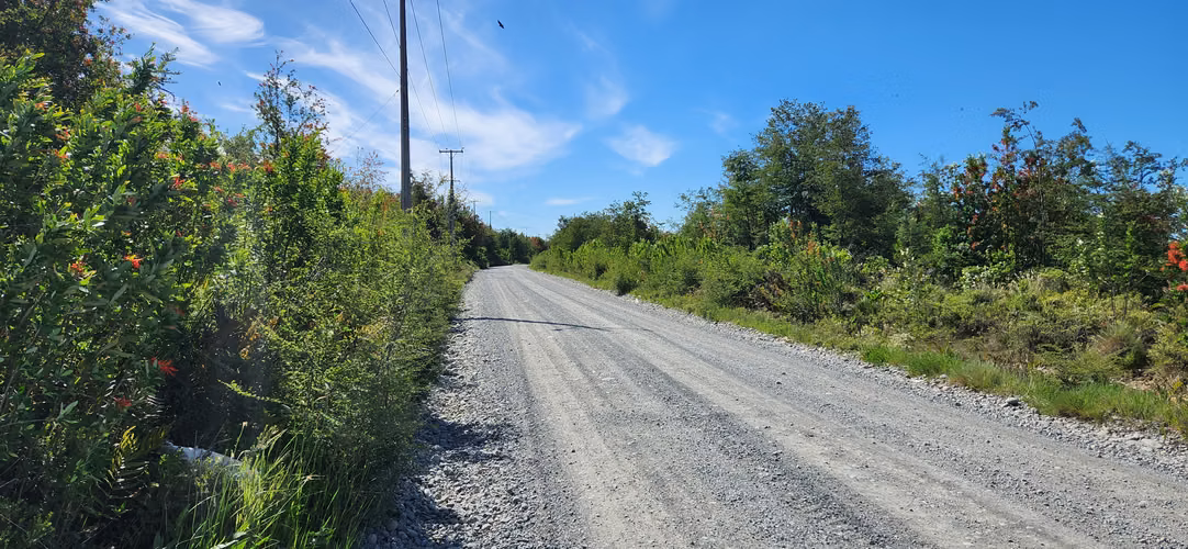 Vendo Cabaña y Terreno Orilla Carretera Altura Calbuco