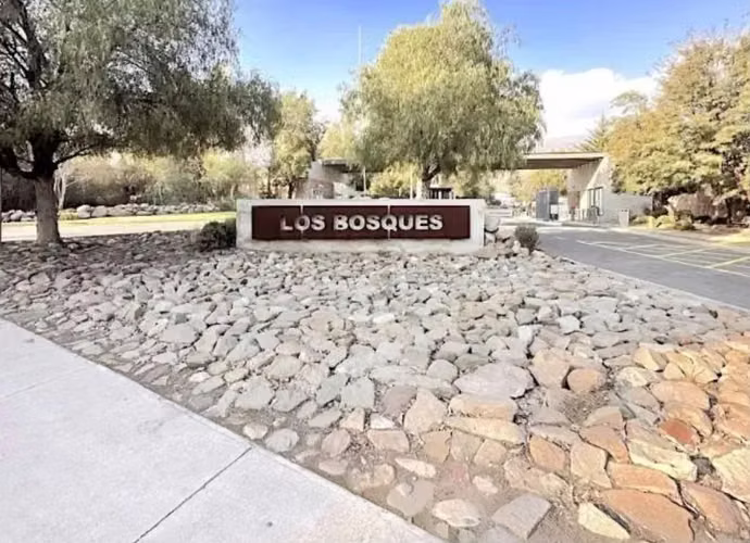 OPORTUNIDAD DE INVERSIÓN EN CHICUREO: TERRENO URBANIZADO, ALTA PLUSVALÍA| 923 M²|PIEDRA ROJA|CONDOMINIO LOS BOSQUES | UF 9.990