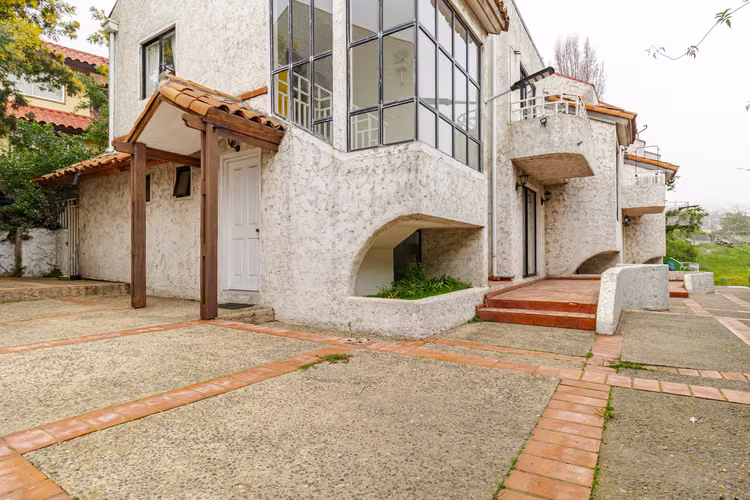 Arriendo amplia casa en Reñaca para 10 personas, excelente ubicación