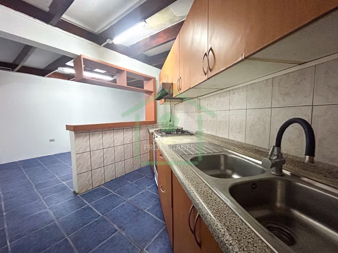 CASA RAMÓN. PÉREZ OPAZO /PASAJE EL CARMELO - Imagen 4