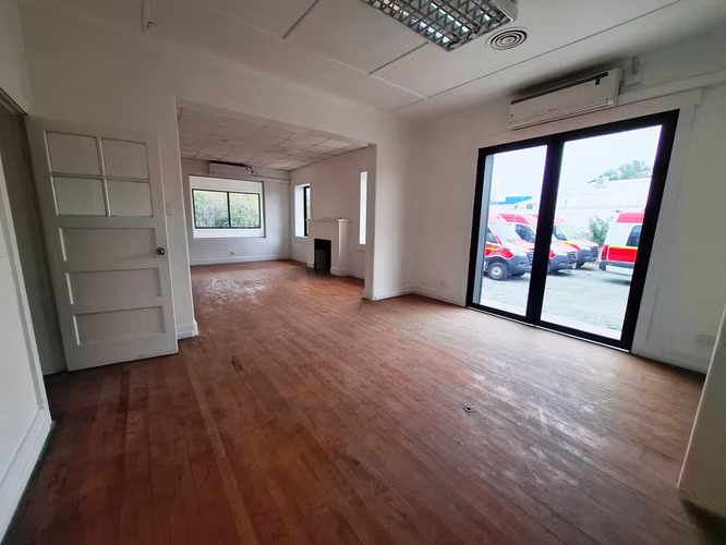 Arriendo excelente casa - oficina uso comercial (176777)