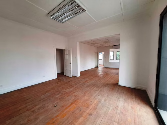 Arriendo excelente casa - oficina uso comercial (176777)