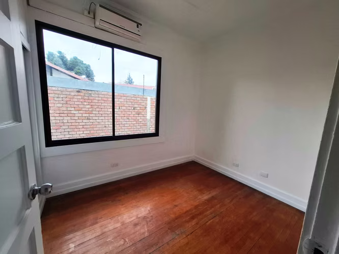 Arriendo excelente casa - oficina uso comercial (176777)