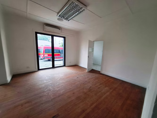 Arriendo excelente casa - oficina uso comercial (176777)