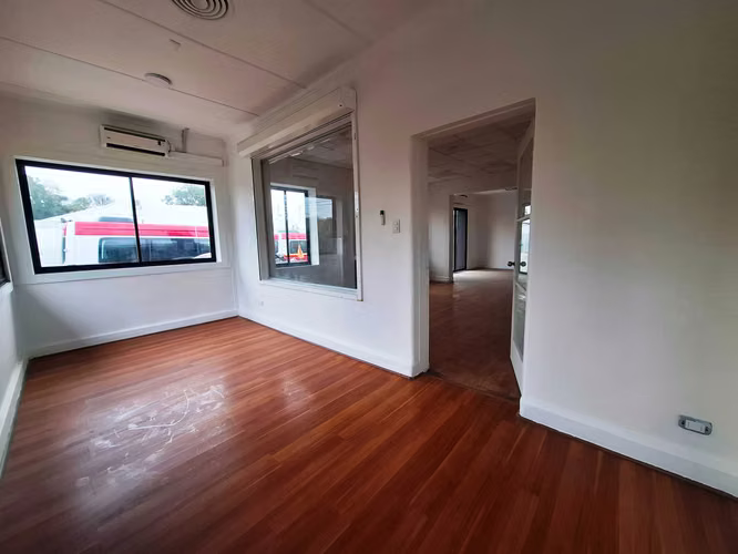 Arriendo excelente casa - oficina uso comercial (176777)