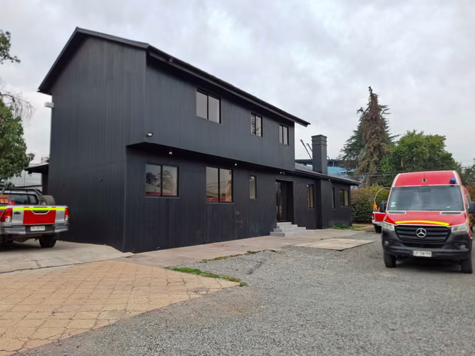 Arriendo excelente casa - oficina uso comercial (176777)