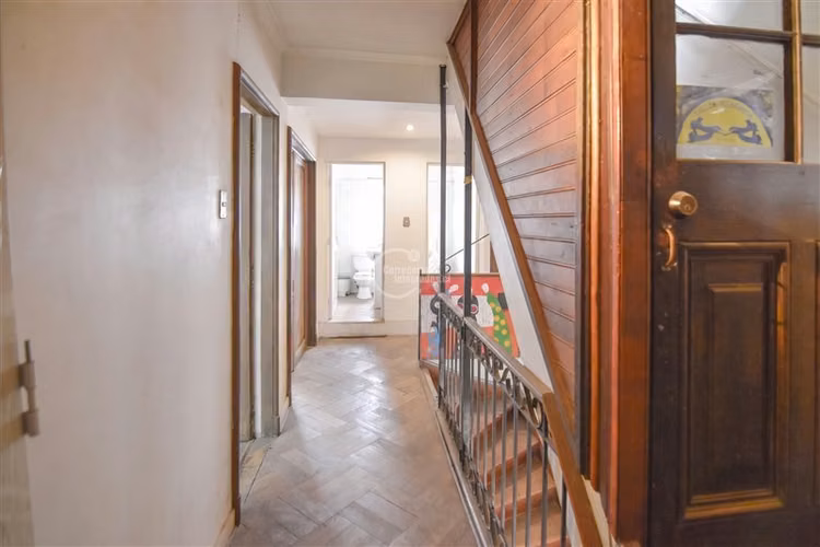 Local Comercial de 3 pisos en Bellavista Recoleta
