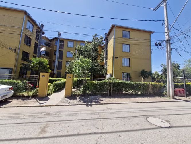 Amplio en cuarto piso Condominio La Casona de Rinconada Maipú, acepto subsidio o crédito Leasing - Imagen 2