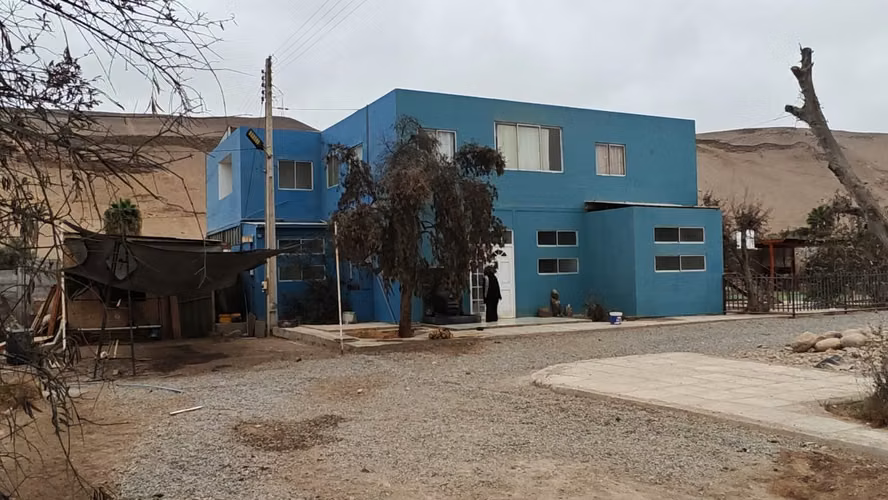 Parcela km 9 1/2 con 2 casas.