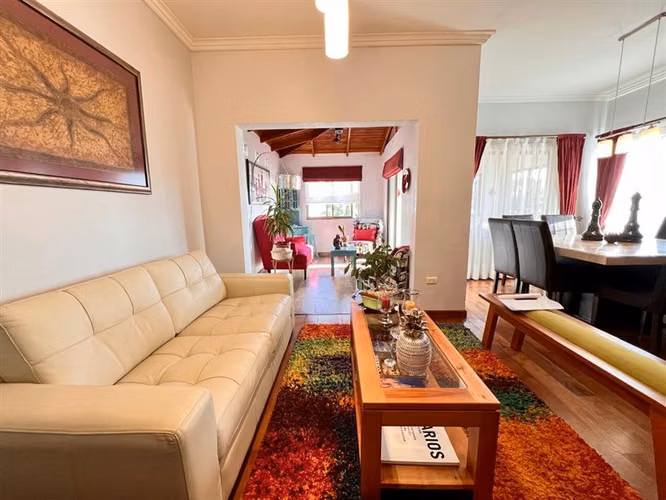 Hermosa casa en venta en Gregorio Marañon, Viña Del Mar - Imagen 4