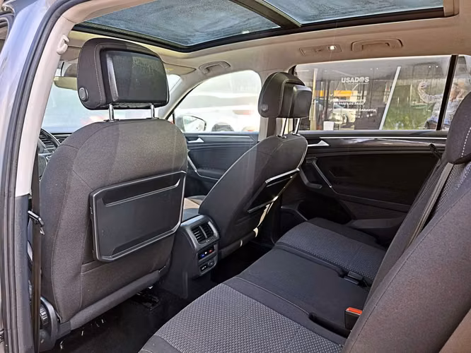 VOLKSWAGEN TIGUAN 2019 - Imagen 10