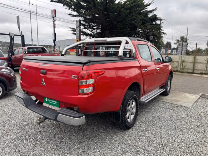 MITSUBISHI L200 2016 - Imagen 4