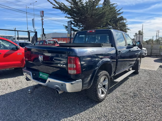 RAM 1500 LARAMIE 4X4  2017
