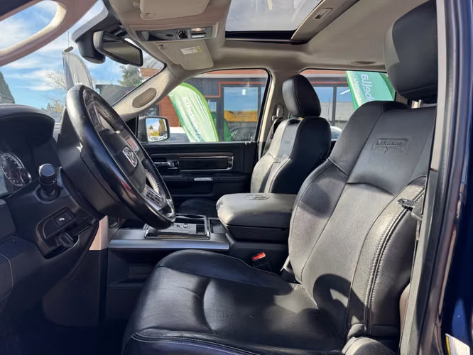 RAM 1500 LARAMIE 4X4  2017