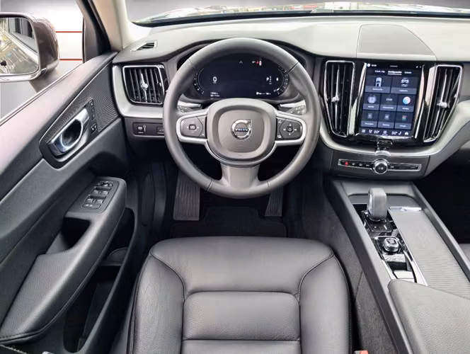 VOLVO XC60 II B5 4X4 2.0 AUT 2022