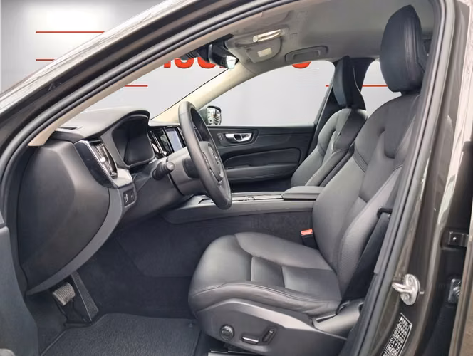 VOLVO XC60 II B5 4X4 2.0 AUT 2022