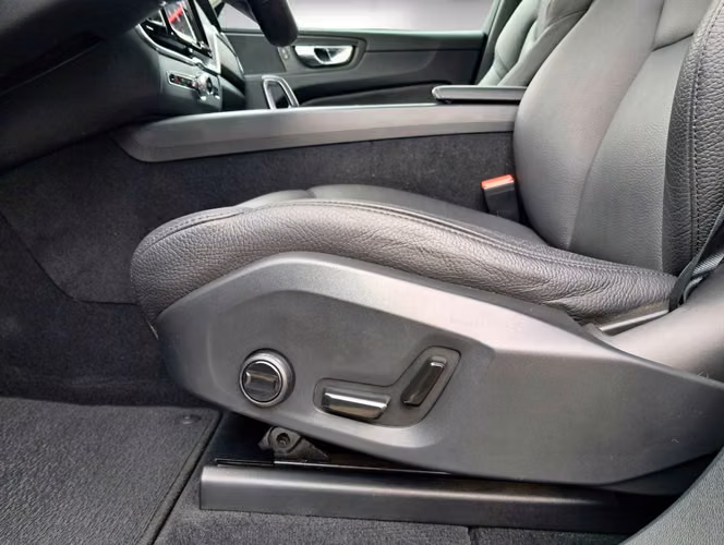 VOLVO XC60 II B5 4X4 2.0 AUT 2022