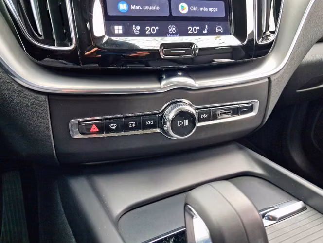 VOLVO XC60 II B5 4X4 2.0 AUT 2022