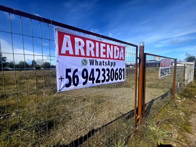 Vendo terreno en 1era. Linea Avda Las Industrias