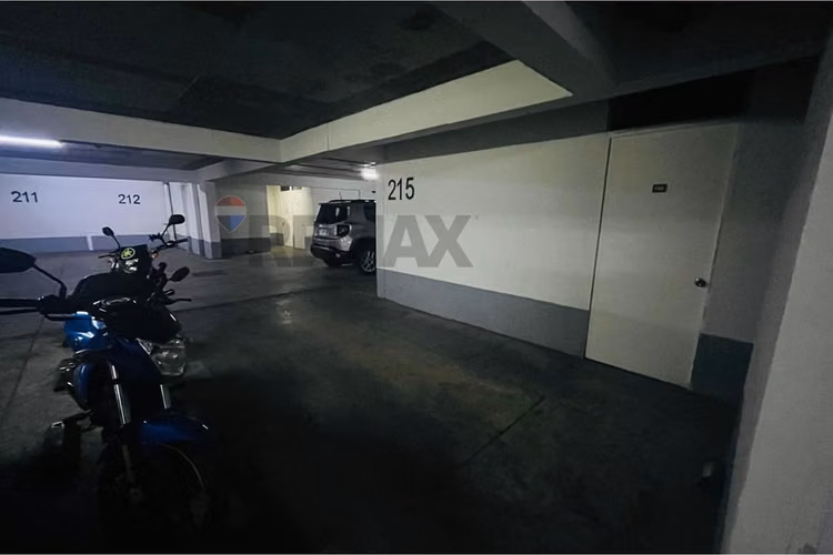 Estacionamiento en venta | santiago oeste