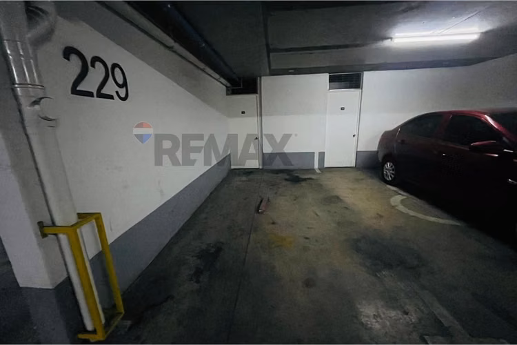 Estacionamiento en venta | santiago oeste