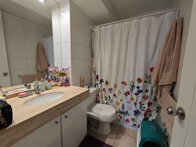 DEPARTAMENTO Amplio Depto de 1 Dormitorio, terraza y ESTACIONAMIENTO, a pasos de METRO PARQUE ALMAGRO - Imagen 18