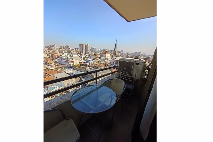 Tu hogar en recoleta...depto con vista al centro - Imagen 9