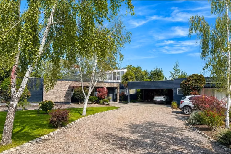 Venta parcela con casa en parral