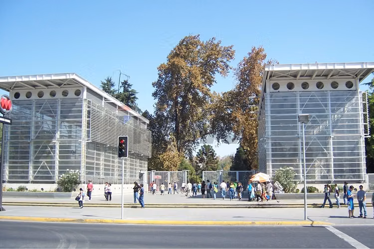 Casona patrimonial para inversión - Imagen 18