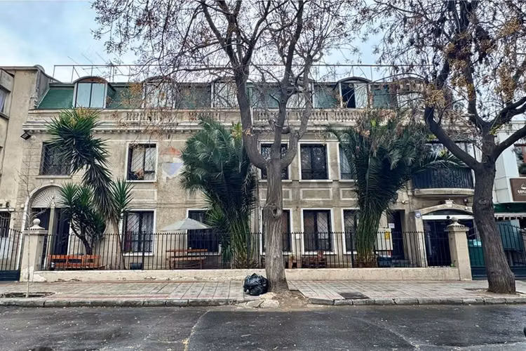Casona patrimonial para inversión