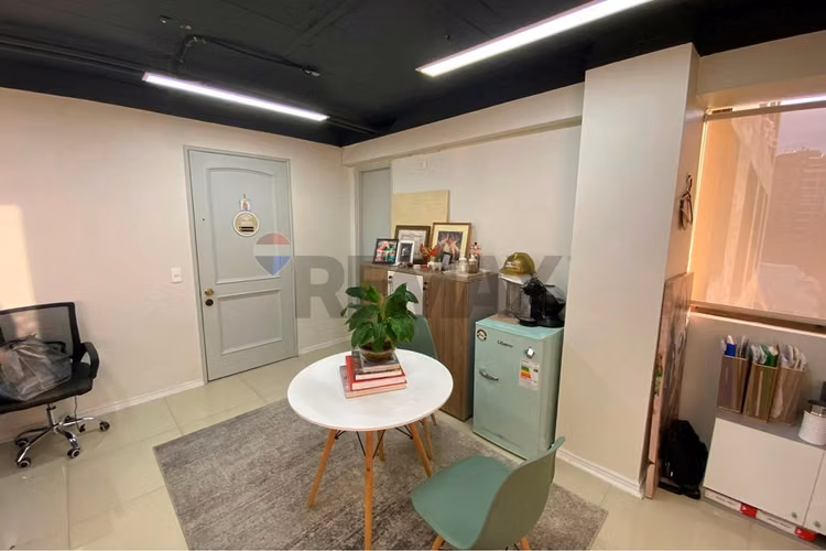 Venta oficina providencia