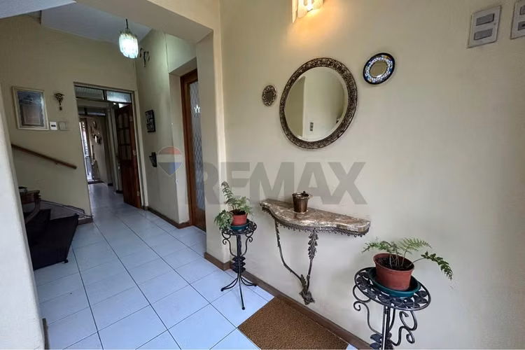 Casa en venta en ñuñoa 5d + 3b