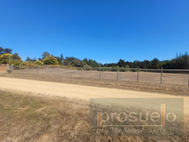 HERMOSA PARCELA EN EXCLUSIVO CONDOMINIO ALGARROBO